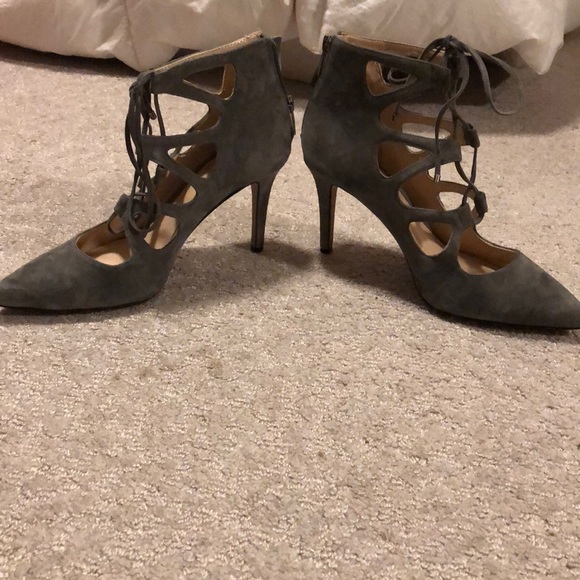 Vince Camuto Stilettos warn once - Picture 3 of 4